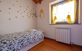 Happy Guest Apartments - Lake & Green Oasis